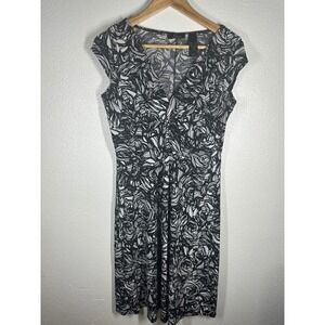 Ratio Dress Womens S Black White Liz Claiborne Floral Rose V-Neck Cap Sleeve